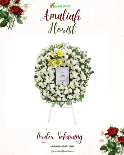 Krans Bunga Duka Cita di Gunung Tumpeng